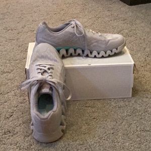 Women Reebok ZigTech Tennis Shoes